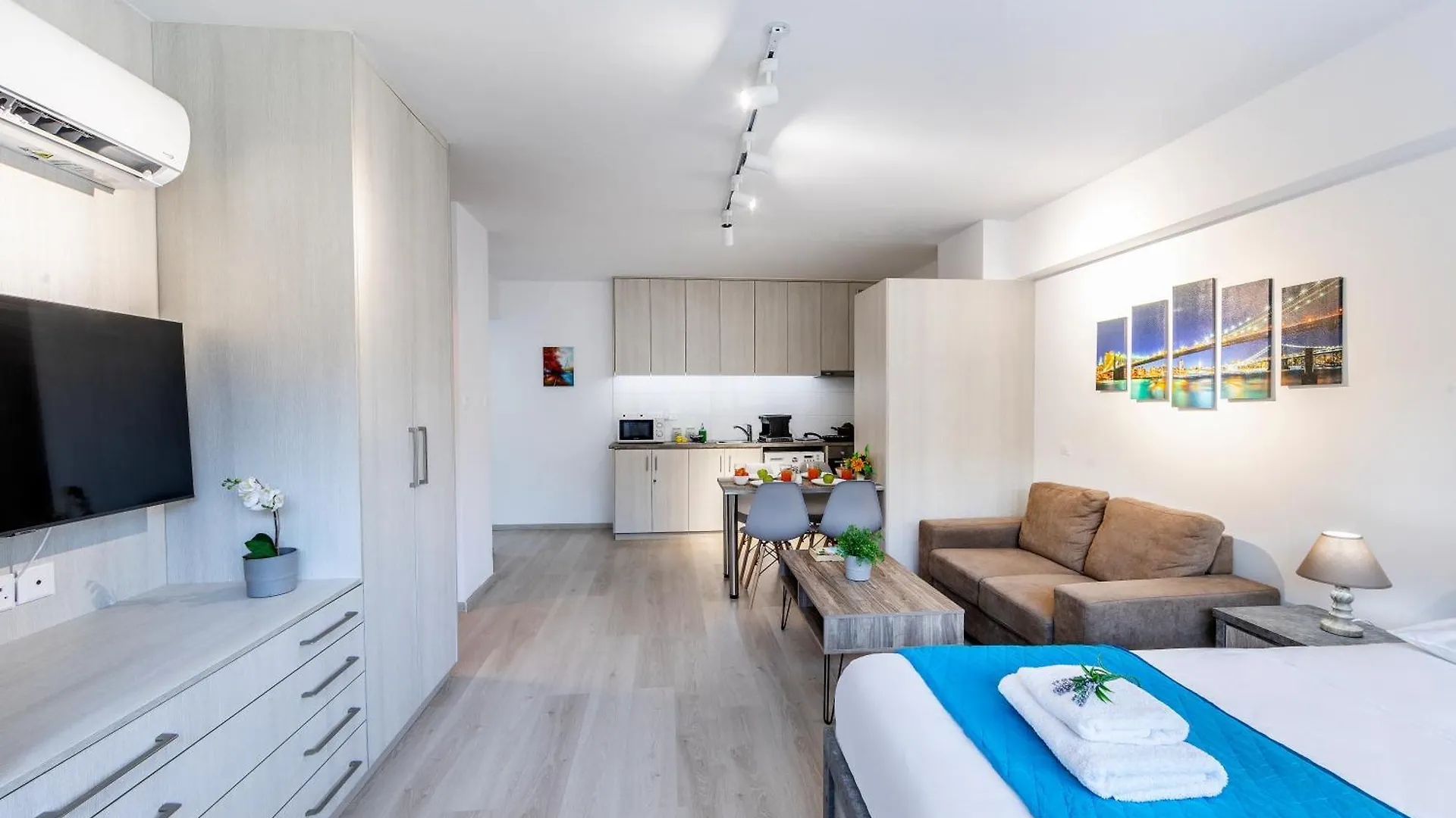C-Premium Apts 100M From Beach And City Centre Ларнака 0*,  Кипр