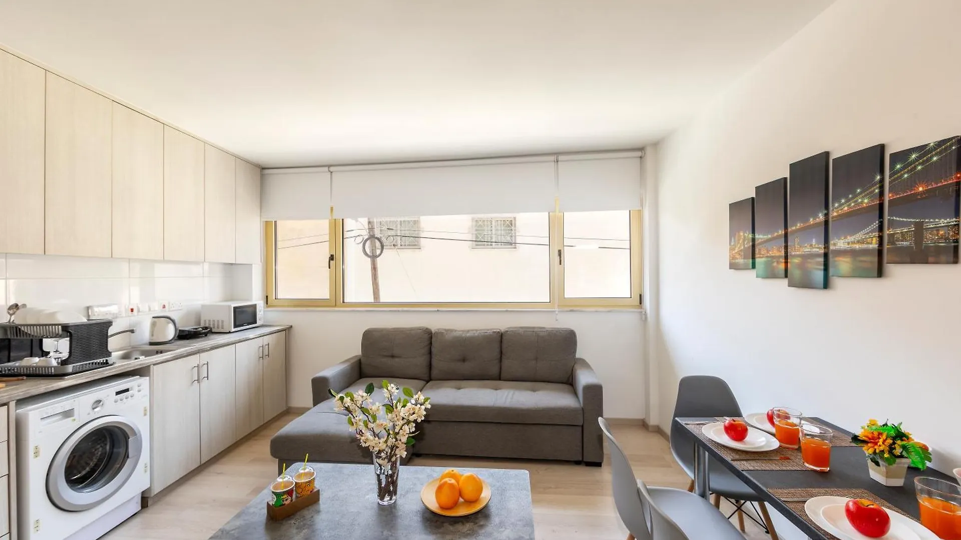 C-Premium Apts 100M From Beach And City Centre Larnaca