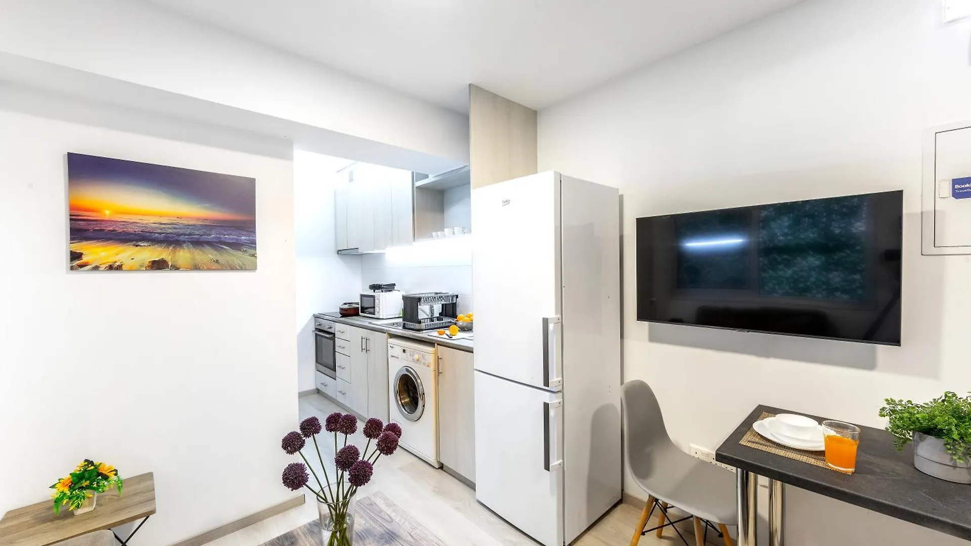 C-Premium Apts 100M From Beach And City Centre Larnaca Apartment
