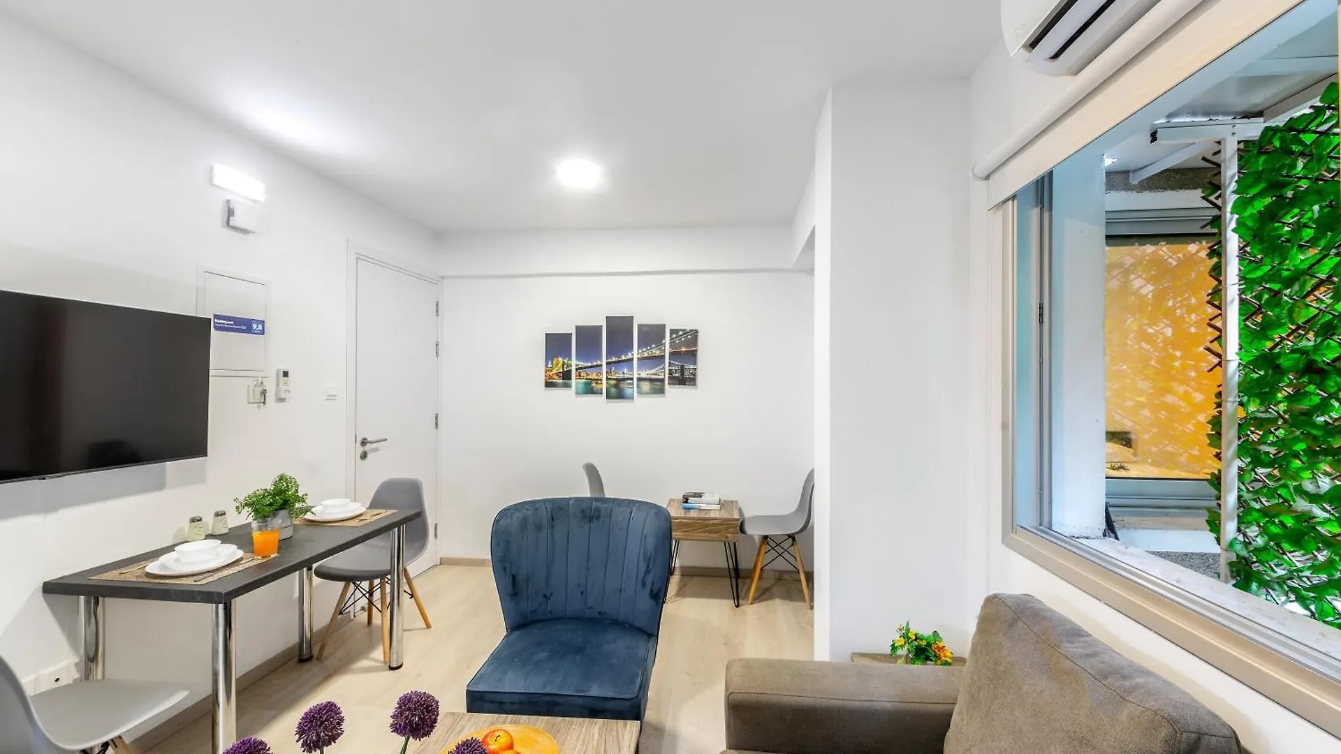 Apartment C-Premium Apts 100M From Beach And City Centre Larnaca